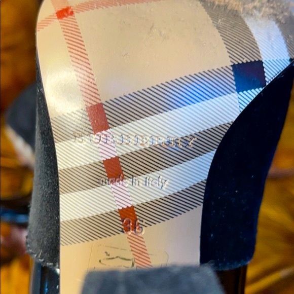 Burberry Black Heels - Picture 8 of 14